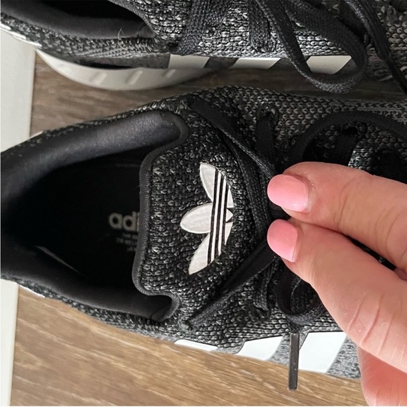 Adidas Women’s Swift Run 22 Shoes GV7971 Size 6 - Picture 6 of 12